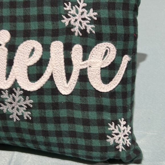 Buffalo Plaid Christmas Holiday Believe Lumbar Pillows - Picture 3 of 7
